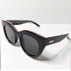 LE SPECS Air Heart NEW Cat Eye Sunglasses Black With Gold NEW